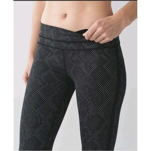 Lululemon Pace Tight Reflective Leggings sz 2 24x24 Polka Dot Black Silver NWT